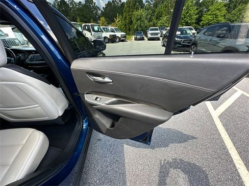 Used 2019 Cadillac XT4 Sport image 16