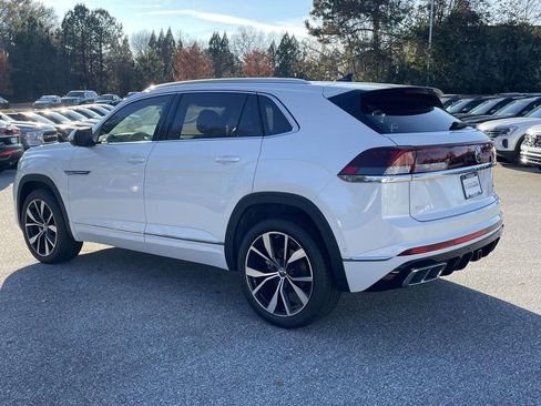 New 2026 Volkswagen Atlas Cross Sport SE FWD image 4