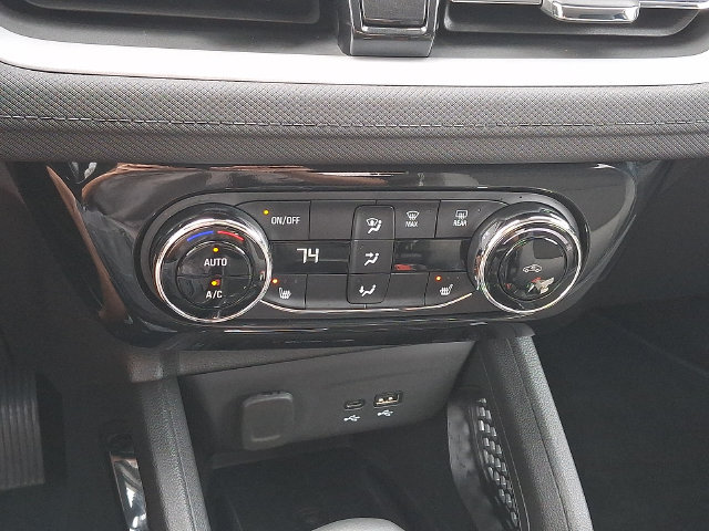Certified 2024 Chevrolet TrailBlazer LT w/ Convenience Package AWD/4WD image 9