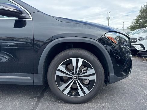 Certified 2024 Mercedes-Benz GLA 250 4MATIC image 11