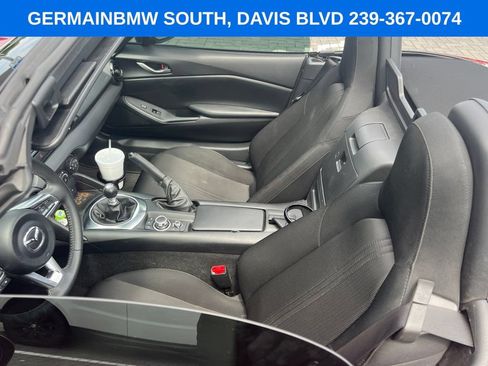 Used 2021 MAZDA MX-5 Miata Sport RWD image 11