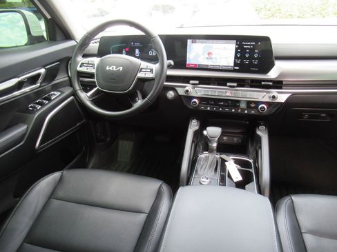 Used 2024 Kia Telluride S w/ S Sunroof Package FWD image 14