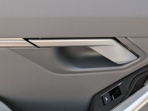 New 2026 BMW 530i xDrive w/ Premium Package image 28