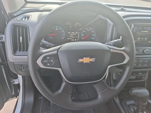 Used 2019 Chevrolet Colorado W/T w/ WT Convenience Package RWD image 14
