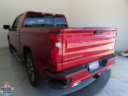 Used 2023 Chevrolet Silverado 1500 High Country w/ Z71 Off-Road Package AWD/4WD image 6