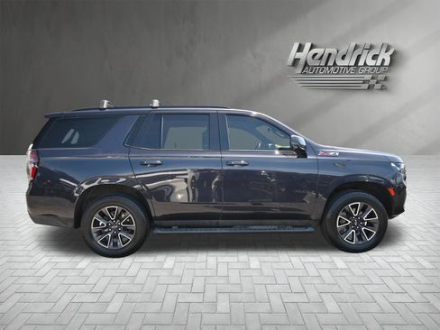 Used 2022 Chevrolet Tahoe Z71 w/ Luxury Package AWD/4WD image 10
