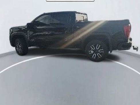 Used 2023 GMC Sierra 1500 AT4 w/ Technology Package AWD/4WD image 7