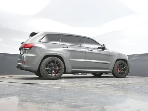 Used 2019 Jeep Grand Cherokee SRT w/ Trailer Tow Group IV AWD/4WD image 41