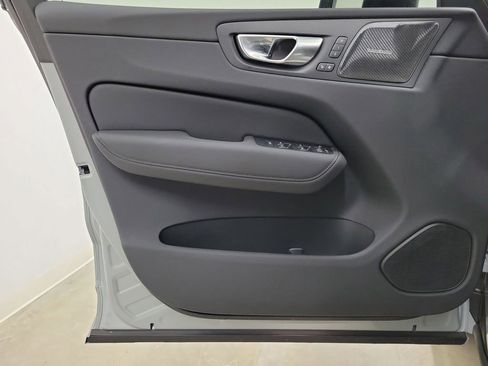 New 2026 Volvo XC60 B5 Ultra w/ Protection Package Premier AWD/4WD image 21