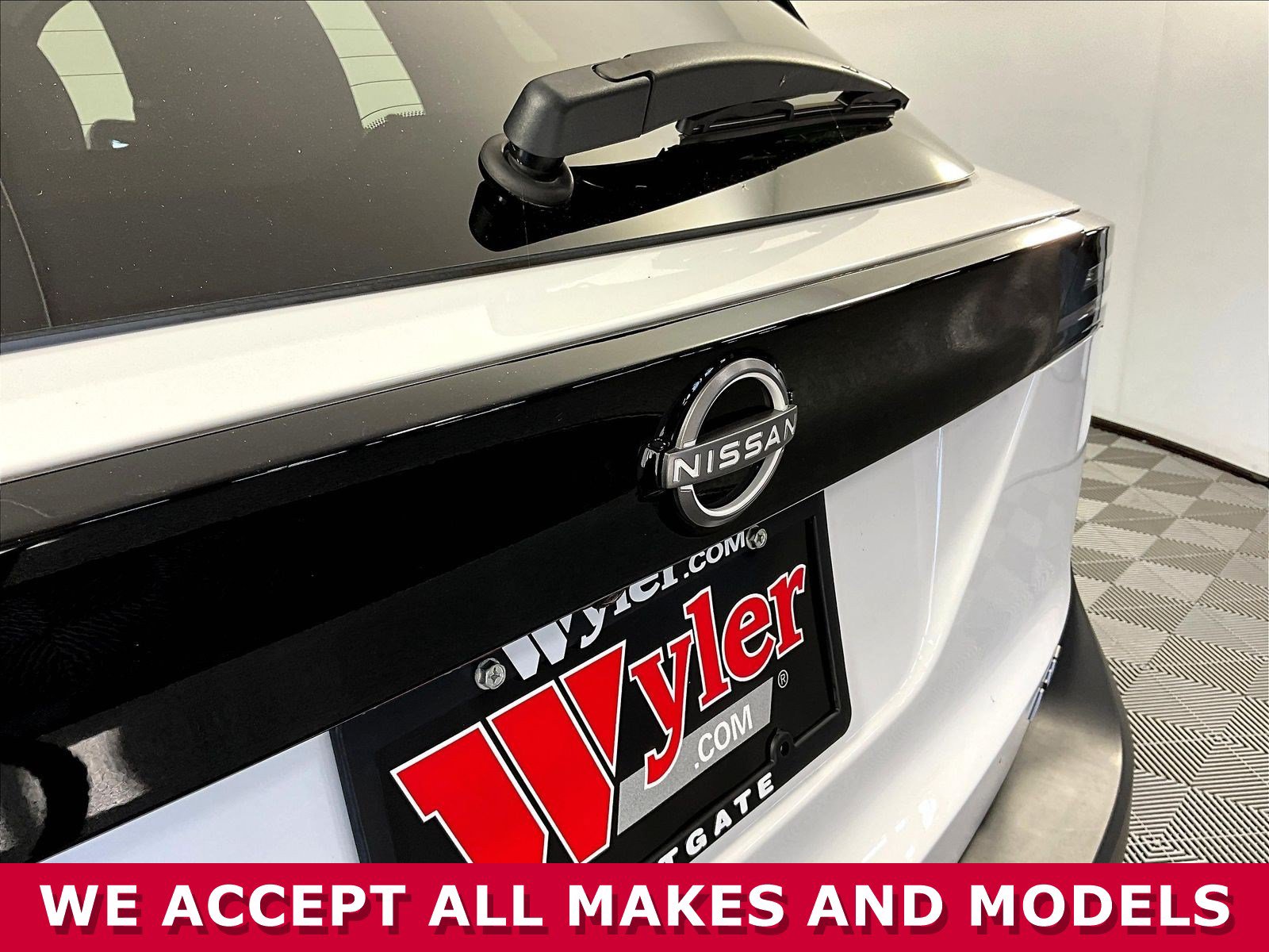 Used 2025 Nissan Kicks SV AWD/4WD image 22