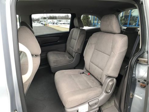 Used 2016 Honda Odyssey LX image 9