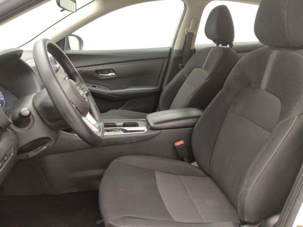 Used 2024 Nissan Sentra SV FWD image 17