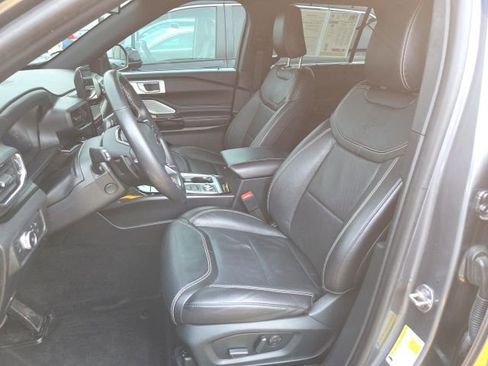 Used 2021 Ford Explorer ST w/ Equipment Group 401A image 9