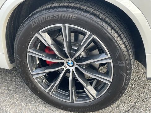 Used 2023 BMW X5 xDrive40i w/ M Sport Package image 25