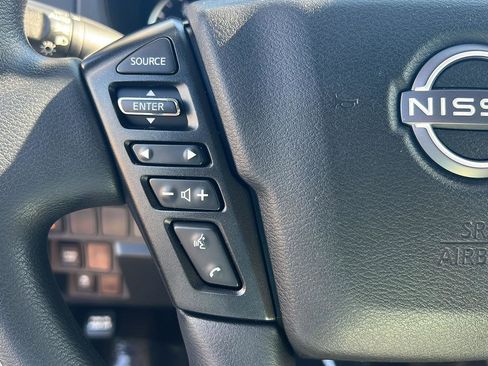 Used 2022 Nissan Frontier SV w/ Technology Package RWD image 21