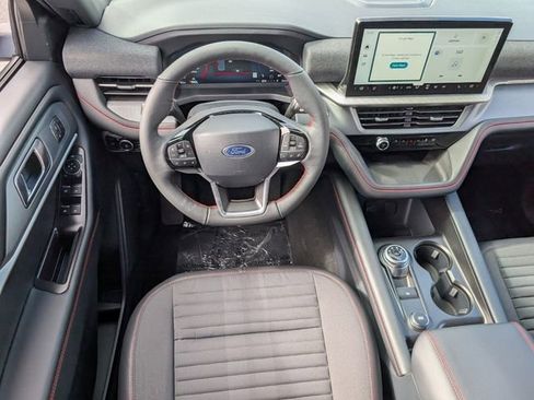 New 2026 Ford Explorer ST-Line w/ ST-Line Street Pack image 6