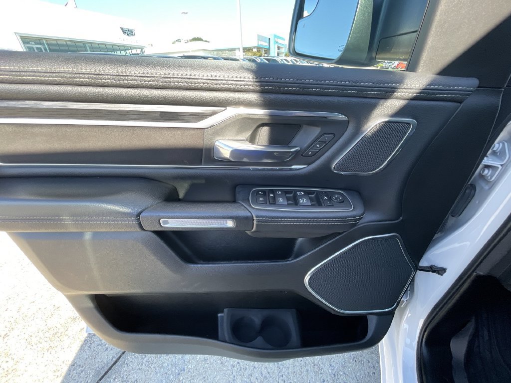 Used 2023 RAM 1500 Laramie AWD/4WD image 23