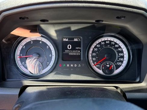 Used 2024 RAM 1500 Warlock RWD image 31