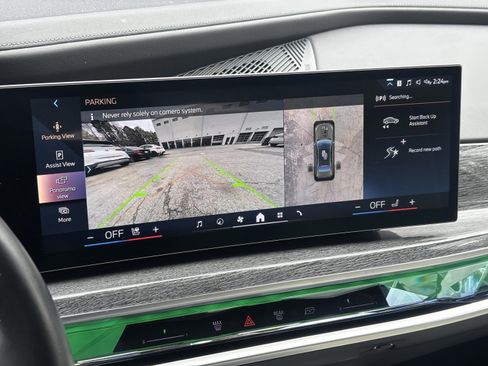 Certified 2024 BMW i7 xDrive60 image 15