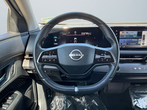 Used 2023 Nissan Ariya FWD image 11