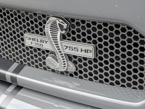 Used 2019 Ford F150 Lariat w/ Equipment Group 502A Luxury AWD/4WD image 25