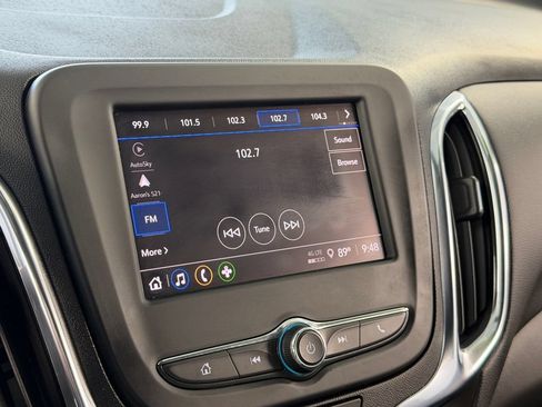 Used 2024 Chevrolet Equinox LT FWD image 17