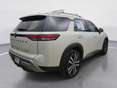 Used 2024 Nissan Pathfinder Platinum w/ Cargo Package FWD image 6