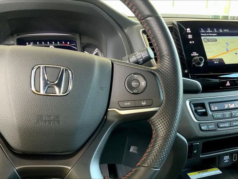 Used 2023 Honda Passport TrailSport image 25