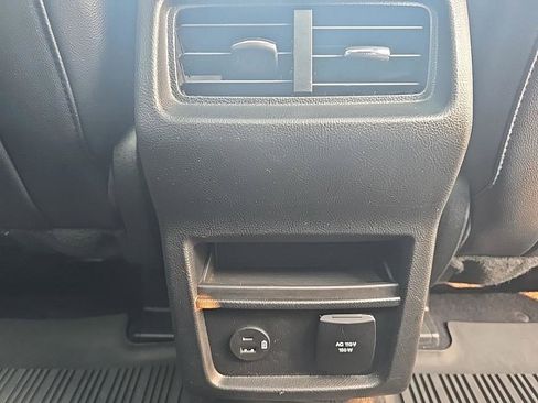 Used 2022 Ford Edge SEL w/ Convenience Package image 35