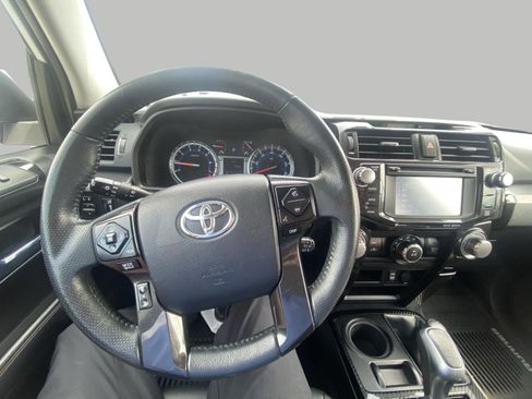 Used 2017 Toyota 4Runner TRD Off-Road Premium AWD/4WD image 14