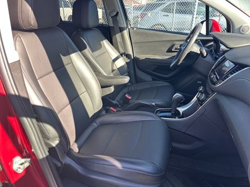 Certified 2020 Chevrolet Trax Premier image 28