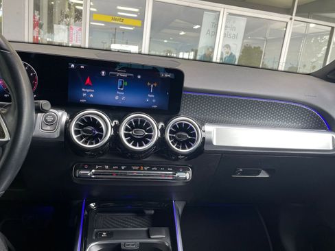 Used 2024 Mercedes-Benz GLB 250 image 20