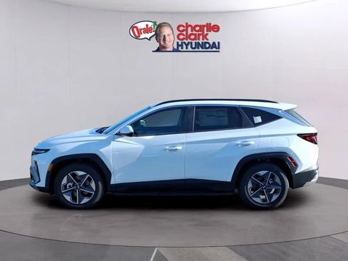 New 2026 Hyundai Tucson SEL FWD image 2