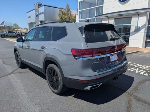 New 2026 Volkswagen Atlas SE FWD image 7