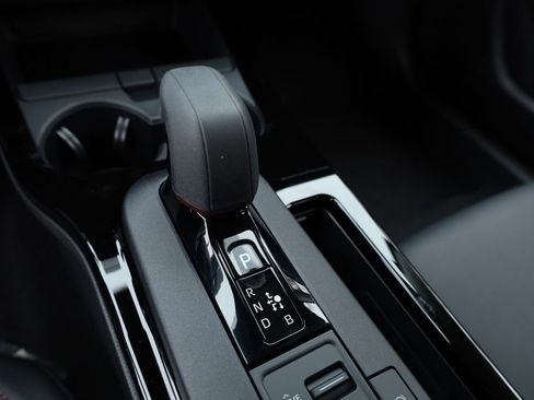 New 2026 Toyota Prius Plug-In Hybrid FWD image 8