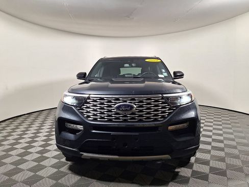 Used 2022 Ford Explorer Platinum w/ Equipment Group 601A RWD image 2