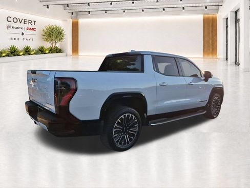 Used 2026 GMC Sierra EV Denali AWD/4WD image 11