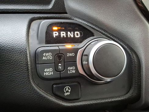 Used 2025 RAM 1500 Big Horn AWD/4WD image 13