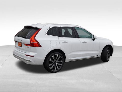 Used 2023 Volvo XC60 B5 Ultimate AWD/4WD image 4