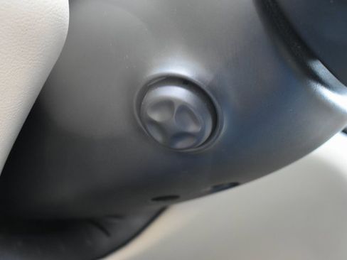 Used 2018 Cadillac XT5 Luxury w/ LPO, Wheel Lock Package image 19