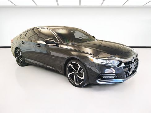 Used 2020 Honda Accord Sport image 3