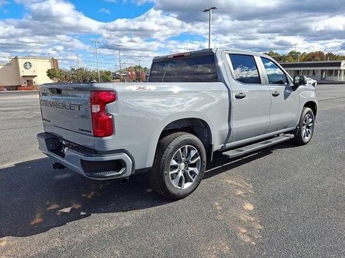 Used 2024 Chevrolet Silverado 1500 Custom w/ Turbomax Blackout Package image 4