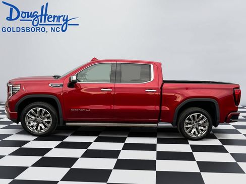 Used 2023 GMC Sierra 1500 Denali w/ Denali Reserve Package AWD/4WD image 2