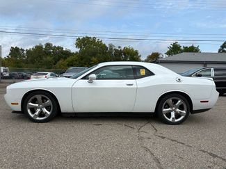 Used 2014 Dodge Challenger R/T video 2