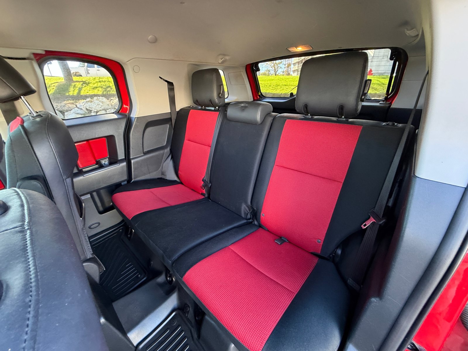 Used 2012 Toyota FJ Cruiser 4WD w/ Trail Teams Special Edition image 14