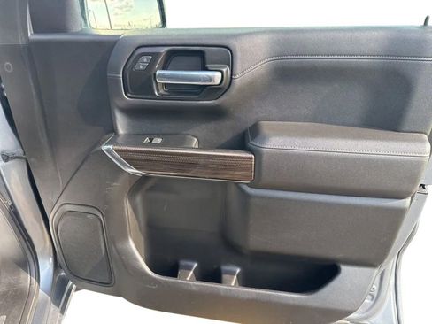 Used 2022 Chevrolet Silverado 1500 LT AWD/4WD image 13