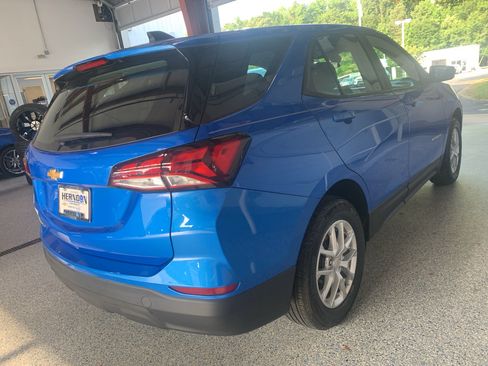 Used 2024 Chevrolet Equinox LS FWD image 10
