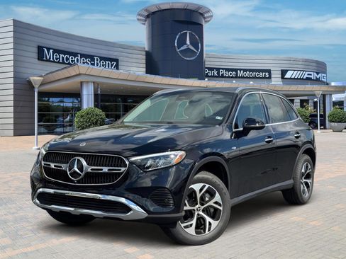 Certified 2025 Mercedes-Benz GLC 350e 4MATIC image 1