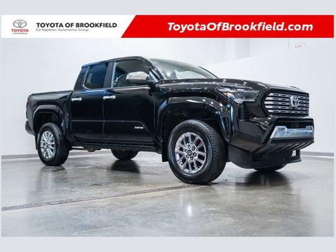 Used 2024 Toyota Tacoma Limited w/ Limited Package (LT) AWD/4WD image 1