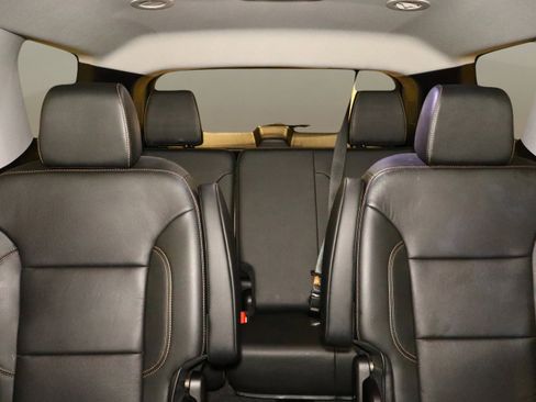 Used 2019 Chevrolet Traverse LT w/ LT Premium Package image 22